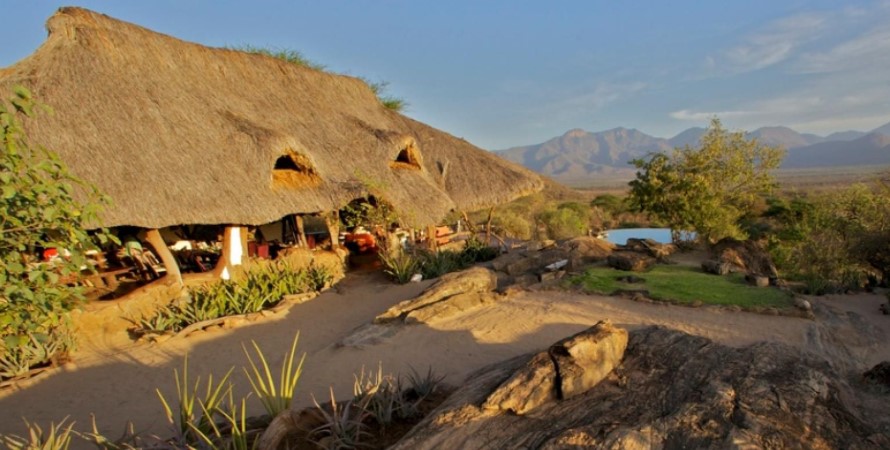 Glamorous Sarara Camp offers fantastic accommodation facilities with the best amenities and facilities to the visitors exploring the nearby areas. In fact, this Glamorous Sarara Camp favors the visitors who are exploring the Matthews ranges in Kenya