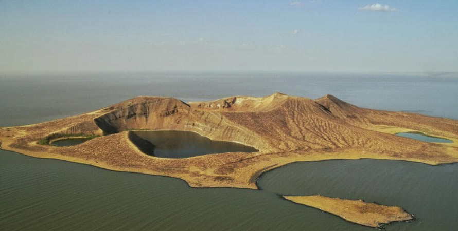 The four uncommon Kenya lakes