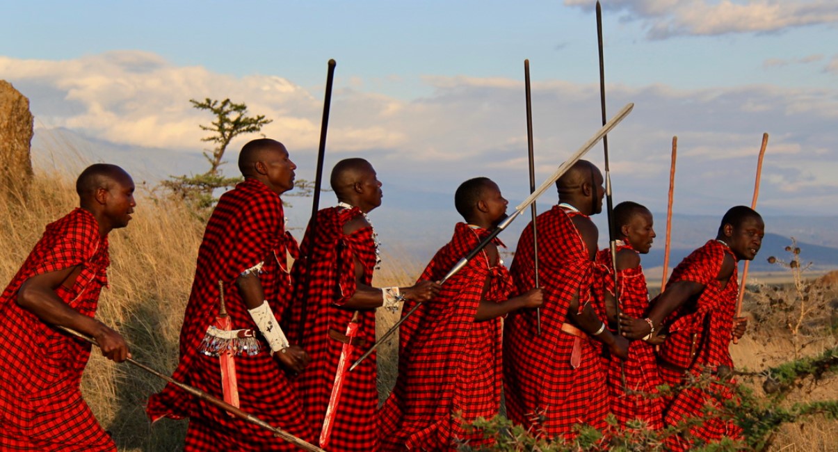 Visit the vast culture of the Maasai on Serengeti Safari in Tanzania