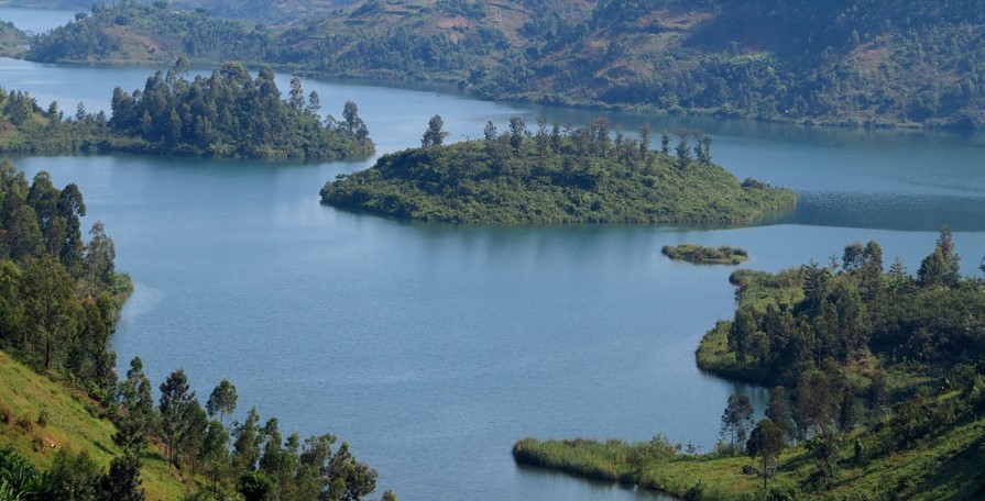 Lake Kivu In Rwanda Africa Adventure Vacations Rwanda Safari Lake Kivu In Rwanda Africa Adventure Vacations Rwanda Safari