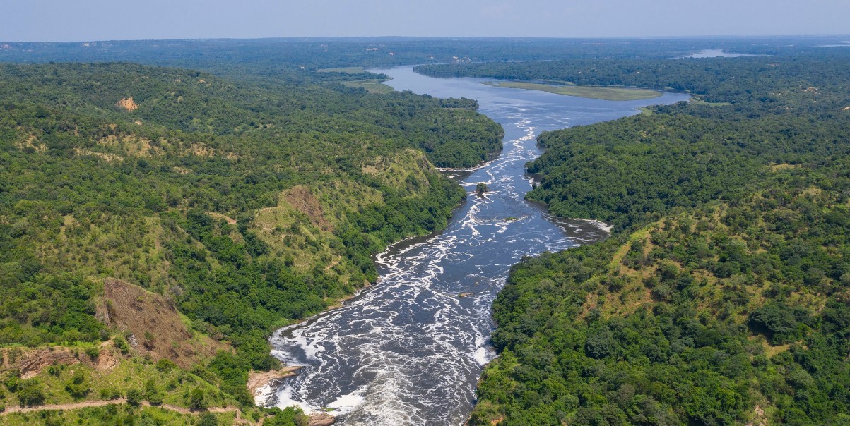 What makes Nile River a famous destination in Uganda? It is the longest river in Africa and some sources show that it is the longest in the world too